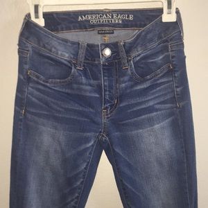 AMERICAN EAGLE JEANS